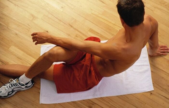 El ejercicio regular ayudará a aumentar la fuerza masculina. 